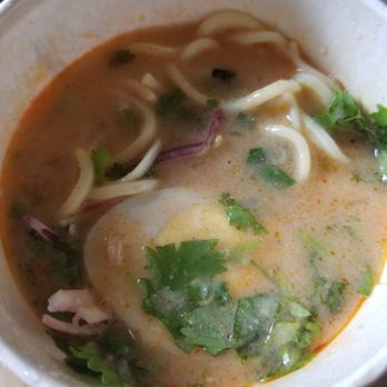 Burmese Bites - Coconut chicken noodle soup - Burmese Near Me - Elmhurst, New York