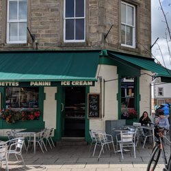 Border Baguettes - Front from Market Square