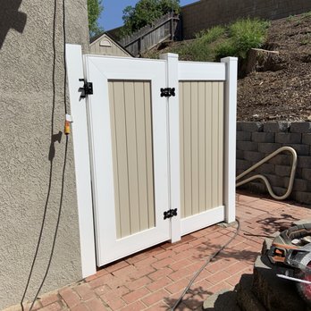 Noah’s Ark Fencing - Vinyl Fencing - Fences & Gates Near Me