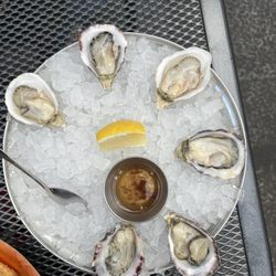 Flying Fish Oyster Bar - 1/2 dozen Oysters