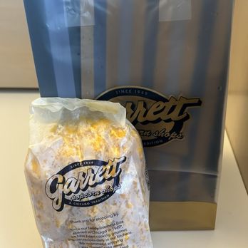 Garrett Popcorn Shops - This is a bag that is supposed to be eaten the same day. - Popcorn Shops Near Me - Chicago, Illinois