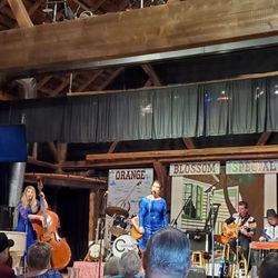 Clausen Family  Music Show - Singing a Patty Cline song.