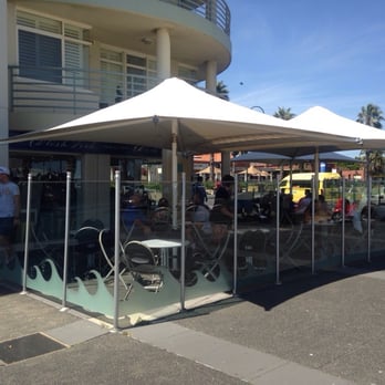 D'Lish Fish - Outdoor dining - Fast Food Near Me - Port Melbourne, VIC D'Lish Fish - Outdoor dining - Fast Food Near Me - Port Melbourne, VIC