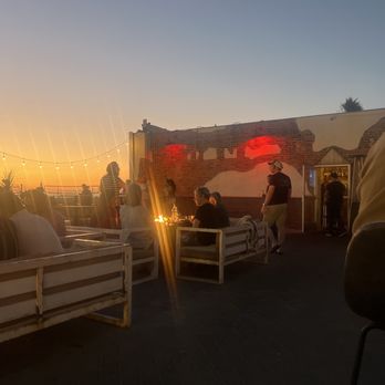 Vista - Bars Near Me - Hermosa Beach, California Vista - Bars Near Me - Hermosa Beach, California