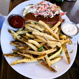 Maine Lobster Roll Maine Lobster Roll