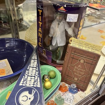 Southport Antique Mall - Antiques Near Me - Indianapolis, Indiana Southport Antique Mall - Antiques Near Me - Indianapolis, Indiana