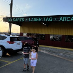 Exterior photo of Speedy's Fast Track - Houston, Texas Exterior photo of Speedy's Fast Track - Houston, Texas