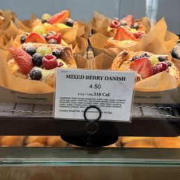 Mixed berry danish! So fresh! Mixed berry danish! So fresh!