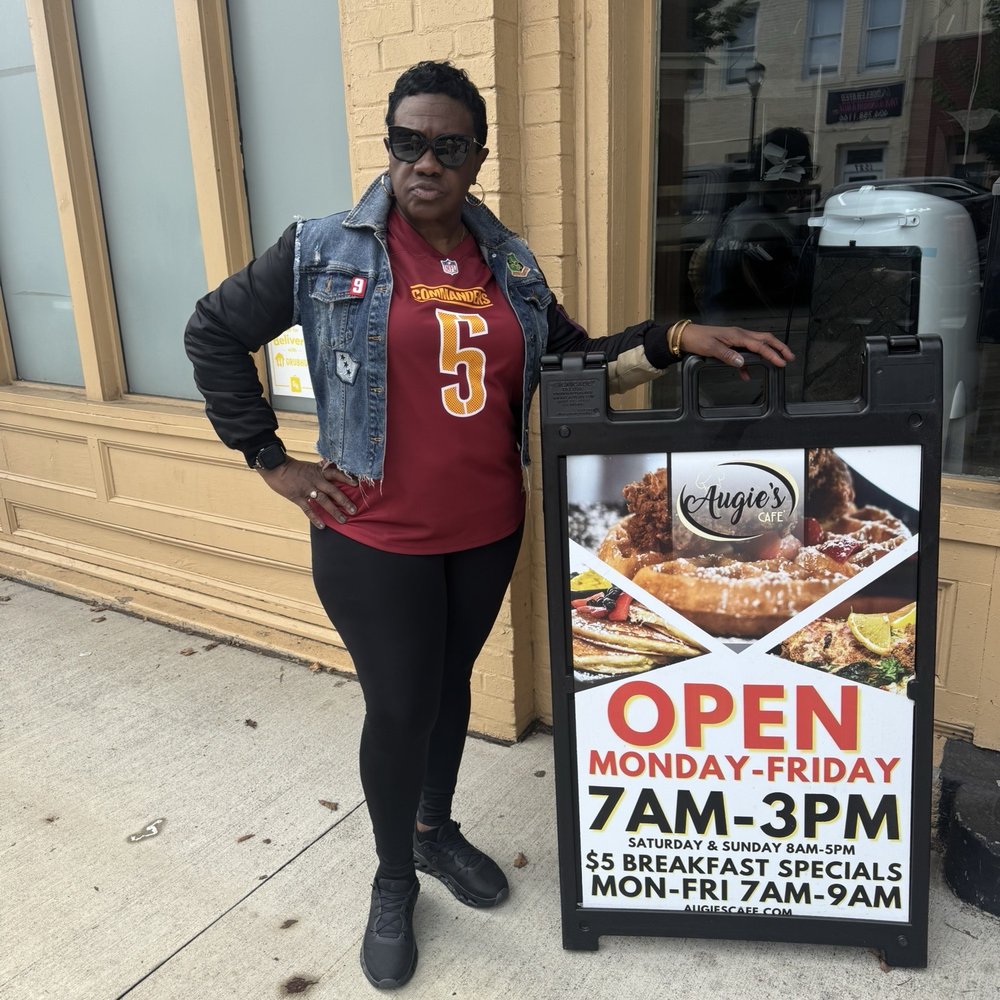Augie’s Cafe - Always a must visit when we come to Atlanta! The food and Customer service is always excellent. Can't wait til I visit again - Cafes Near Me - Atlanta, Georgia