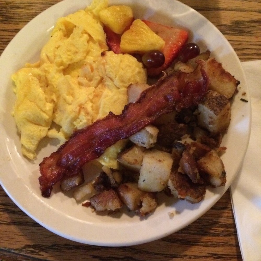 Pinky's - 2 eggs with bacon and potatoes - Coffee & Tea Near Me - Tampa, Florida Pinky's - 2 eggs with bacon and potatoes - Coffee & Tea Near Me - Tampa, Florida