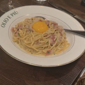 Olio E Più - Spaghetti alla Carbonara - Italian Near Me - New York, New York Olio E Più - Spaghetti alla Carbonara - Italian Near Me - New York, New York