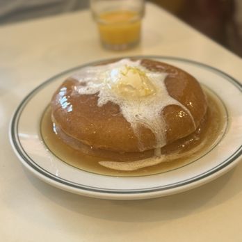 Golden Diner - Viral Honey Butter Pancakes - Diners Near Me - New York, New York Golden Diner - Viral Honey Butter Pancakes - Diners Near Me - New York, New York