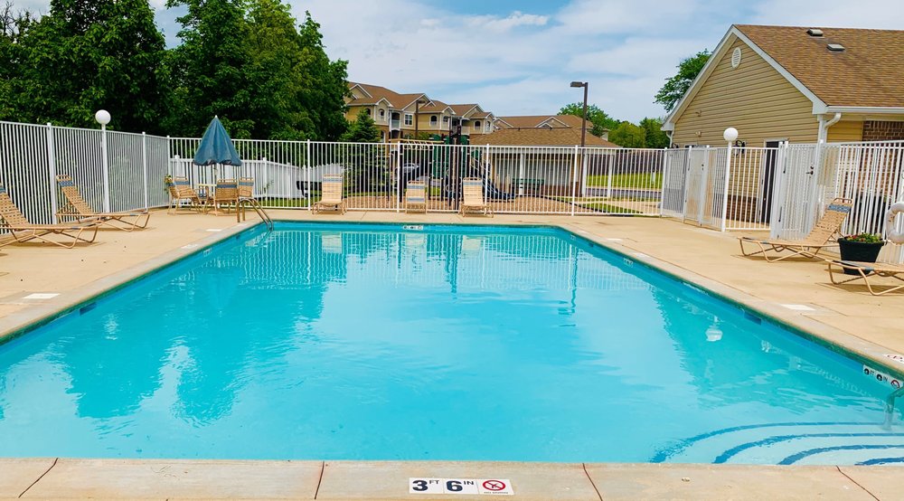 VILLAGE PARK APARTMENT HOMES 2520 Village Park Dr, Waukegan, Illinois