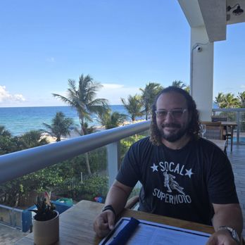 BALEENkitchen - New American Near Me - Sunny Isles Beach, Florida