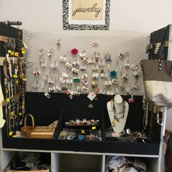 Lamoni Thrift Center