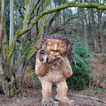 Bruun Idun - Bruun Idun - Public Art Near Me - Seattle, Washington