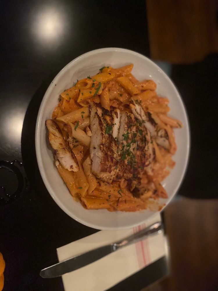 Social spots from American Beauty Bistro