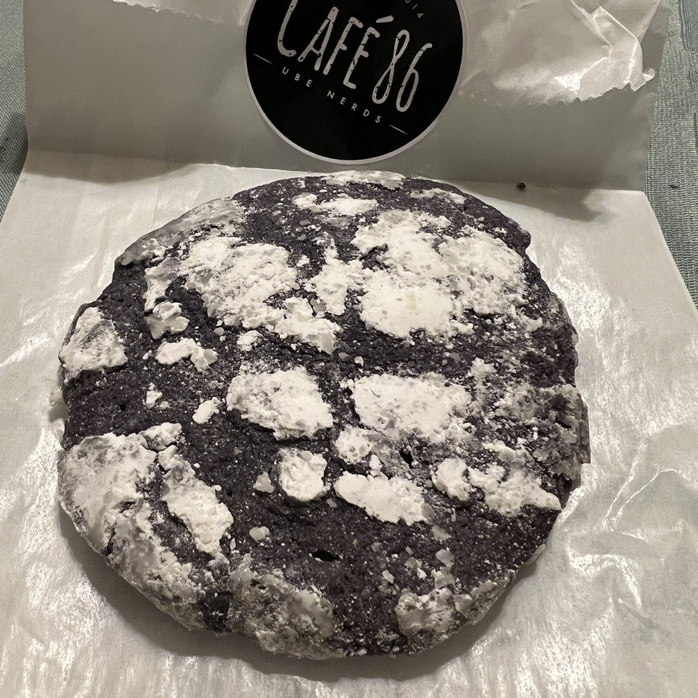 Cafe 86 - Ube Crinkle Cookie - Cafes Near Me - Northridge, California