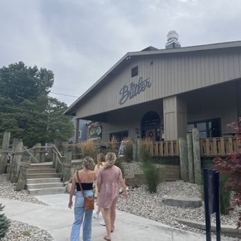 The Butler - Hotel - American Near Me - Saugatuck, Michigan The Butler - Hotel - American Near Me - Saugatuck, Michigan