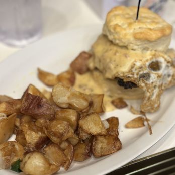 Sawyer & Co - The Big Bob with a side of potatoes - Diners Near Me - Austin, Texas Sawyer & Co - The Big Bob with a side of potatoes - Diners Near Me - Austin, Texas