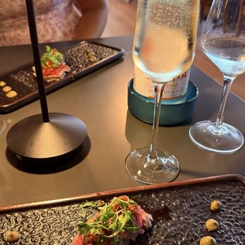 Salt And Ember - Prosecco, Ahi Tuna Tataki - Wine Bars Near Me - Mount Dora, Florida Salt And Ember - Prosecco, Ahi Tuna Tataki - Wine Bars Near Me - Mount Dora, Florida