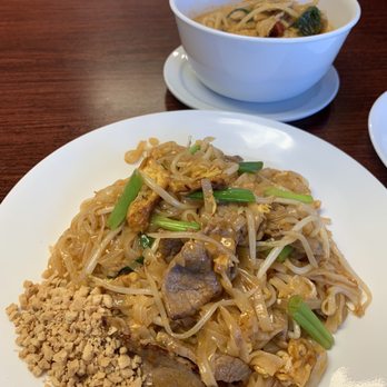 Malai Thai Restaurant - Pad Thai and red curry. Red curry comes with rice as well (not pictured). - Thai Near Me - Long Beach, Washington Malai Thai Restaurant - Pad Thai and red curry. Red curry comes with rice as well (not pictured). - Thai Near Me - Long Beach, Washington