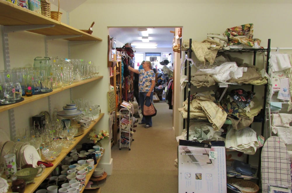 CREATURE COMFORTS THRIFT STORE Updated August 2024 153 Townsend Ave, Boothbay Harbor, Maine