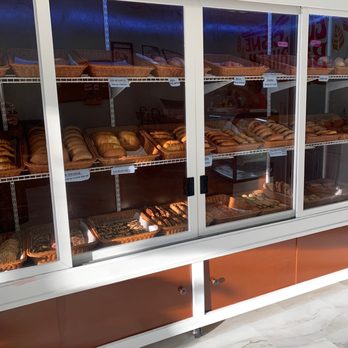 El Cisne Bakery - Beautiful wooden display case in the afternoon sun - Bakeries Near Me - New Milford, Connecticut