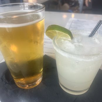 Vco Pizzeria - They have daily happy hour from noon until 6pm. House margarita was perfect. - Pizza Near Me - Sarasota, Florida