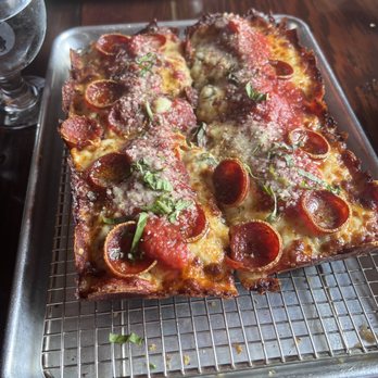 White Rabbit Gastropub - Pepperoni Pizza - Gastropubs Near Me - Frederick, Maryland White Rabbit Gastropub - Pepperoni Pizza - Gastropubs Near Me - Frederick, Maryland