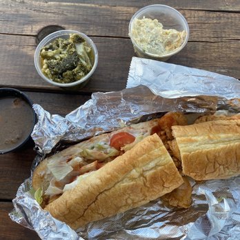 Err Thing New Orleans - Broccoli, Fish Po Boy, Shrimp Po Boy, Seafood gumbo, potato salad - Food Trucks Near Me - Austin, Texas