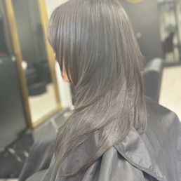 Hush cut, layers, side bangs