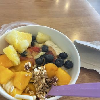 Acai Jungle Cafe - açaí bowl with fruit - Sandwiches Near Me - Burbank, California