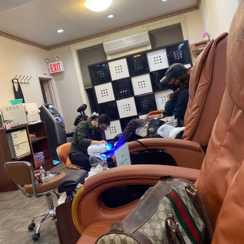 Z & Q Nail Spa - Eyebrow Services Near Me - Brooklyn, New York Z & Q Nail Spa - Eyebrow Services Near Me - Brooklyn, New York