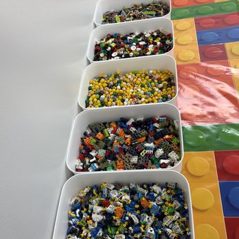 Bricks & Minifigs - Toy Stores Near Me - Fort Wayne, Indiana