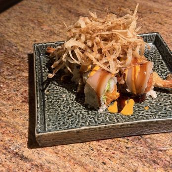 Enraku - CRISPY ONION ALBACORE ROLL - Sushi Bars Near Me - Fullerton, California