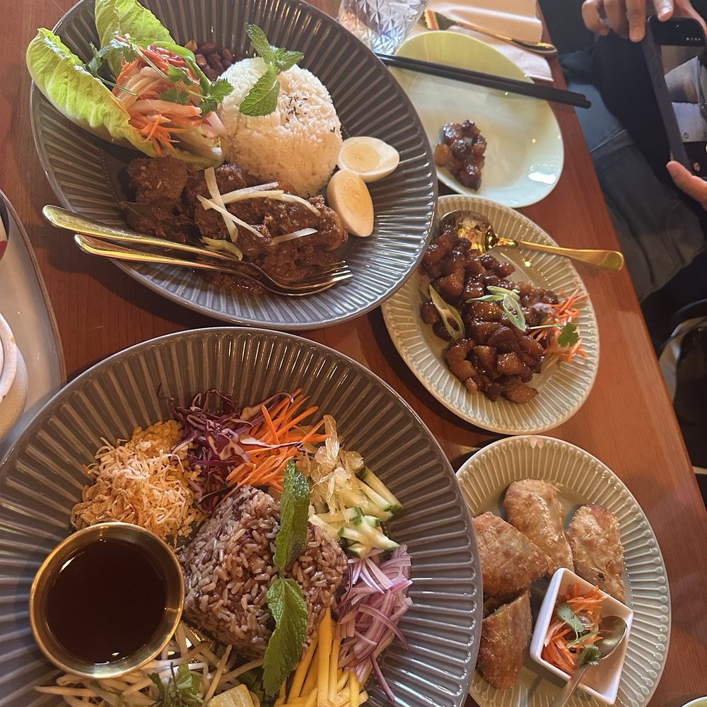 Roy Southern Thai Cuisine - Thai Near Me - Seattle, Washington Roy Southern Thai Cuisine - Thai Near Me - Seattle, Washington