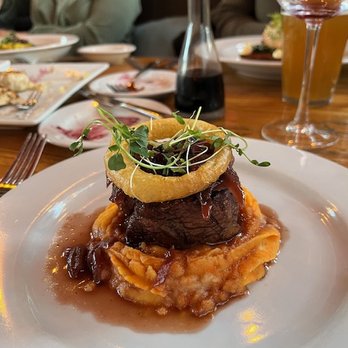 Painted Pony - GRASS FED GRILLED TENDERLOIN STEAK
root vegetable purée, wine braised shallots, crispy onion ring - New American Near Me - Saint George, Utah Painted Pony - GRASS FED GRILLED TENDERLOIN STEAK
root vegetable purée, wine braised shallots, crispy onion ring - New American Near Me - Saint George, Utah