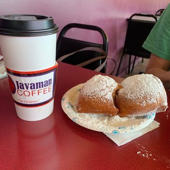 Javaman Coffee - Vanilla Latte with hot Beignets - Creperies Near Me - Humble, Texas