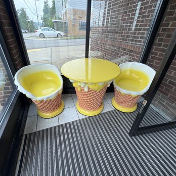 Sarris Candies - Cute ice cream theme table and chairs in lobby - Candy Stores Near Me - Canonsburg, Pennsylvania Sarris Candies - Cute ice cream theme table and chairs in lobby - Candy Stores Near Me - Canonsburg, Pennsylvania
