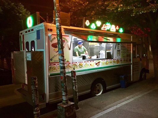 Don Panchito Taco truck by null
