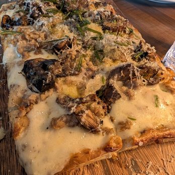Zingaro - Truffle Mushroom Focaccia - Italian Near Me - Cincinnati, Ohio Zingaro - Truffle Mushroom Focaccia - Italian Near Me - Cincinnati, Ohio