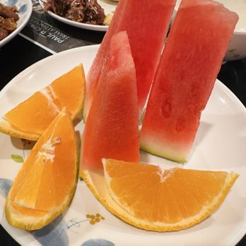 Ho Kee Cafe - San Gabriel - Free fruits plate - Cantonese Near Me - San Gabriel, California Ho Kee Cafe - San Gabriel - Free fruits plate - Cantonese Near Me - San Gabriel, California
