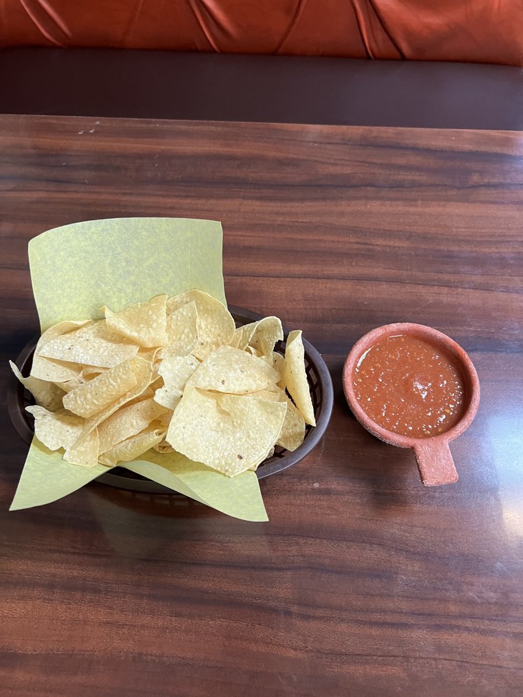 EL RANCHO Updated August 2024 74 Photos & 101 Reviews 608 E Polk