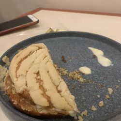 La Ciudad de los Almuerzos - Conchita de la ciudad rellena de nata.