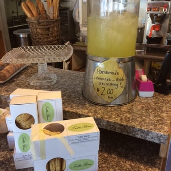 Tutto Bene - Love this kind of lemonade - Mediterranean Near Me - Beverly Hills, California Tutto Bene - Love this kind of lemonade - Mediterranean Near Me - Beverly Hills, California