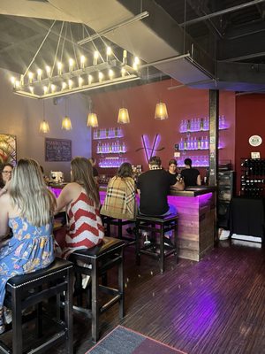 VINIA Wine & Kitchen by null