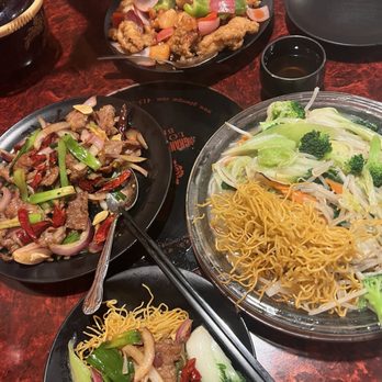 Hunan House - Pan fried noodles, sweet and sour chicken, Mongolian beef. - Desserts Near Me - San Francisco, California Hunan House - Pan fried noodles, sweet and sour chicken, Mongolian beef. - Desserts Near Me - San Francisco, California