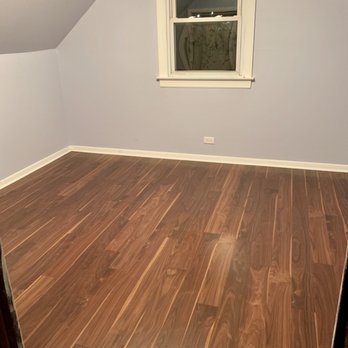 Ozark Flooring - Laminate flooring installed - Flooring Near Me - Park Ridge, Illinois Ozark Flooring - Laminate flooring installed - Flooring Near Me - Park Ridge, Illinois
