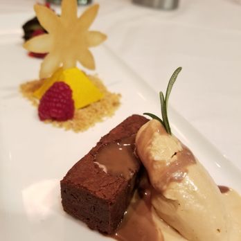 Ernest's Dining Room - Canadian (New) Near Me - Edmonton, Alberta